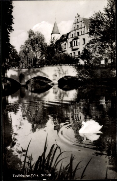 Ak Taufkirchen an der Vils Oberbayern, Schloss, Schwan