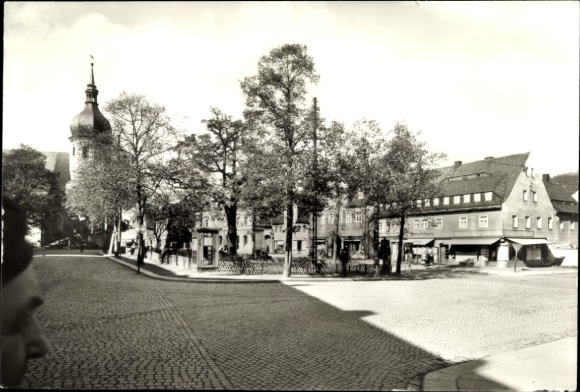 Ak Olbernhau im Erzgebirge, Marktplatz,  Gebäude, Bäume, Stadtansicht