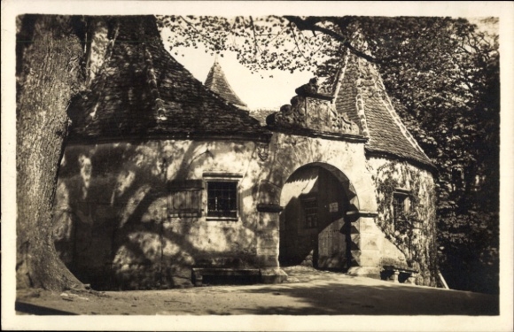 Ak Rothenburg ob der Tauber Mittelfranken, Burgtor,   Architektur, Schattenwurf