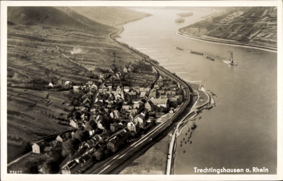 Postcard Trechtingshausen am Rhein, aerial view of the Rhine, ships on the river