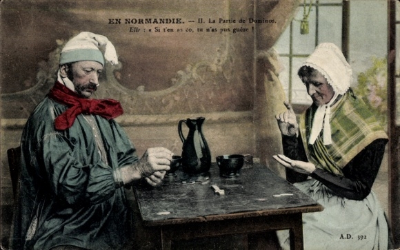 Postcard En Normandie, La Partie de Dominos, couple in traditional costume