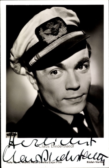Ak Schauspieler Claus Biederstaedt, Portrait, Kapitänsmütze, Autogramm