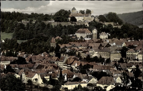 Ak Kronach in Oberfranken, Vogelperspektive auf  Stadtansicht, Burg auf dem Hügel