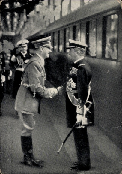 Postcard Kiel, Reich Regent von Horthy, Adolf Hitler, reception at the train station