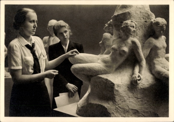 Postcard BDM Work Faith and Beauty, In the Workshop of a Sculptor, EAS 371