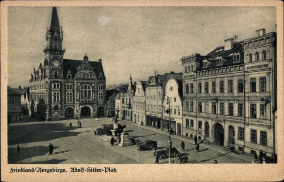 Ak Frýdlant v Čechách Friedland in Böhmen Reg Reichenberg, Adolf Hitler Platz