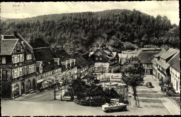 PC Lautenthal Langelsheim in the Upper Harz, marketplace with fountain, car, convertible