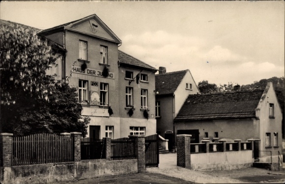 Ak Osterfeld im Burgenlandkreis, Haus der Jugend