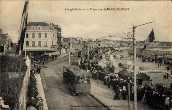 CPA Les Sables d'Olonne Vendée, vue generale de la Plage