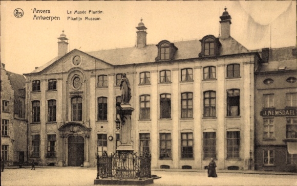 KP Antwerpia Flandria, Muzeum, Pomnik, Muzeum Plantina, Architektura