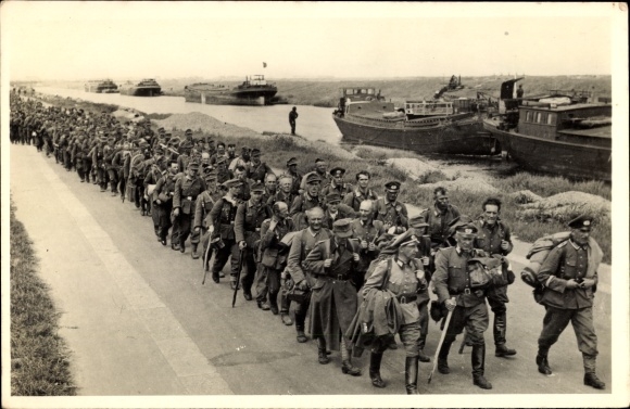 Ak Uittocht der Edel Germanen, Den moeizamen weg terug, Wehrmacht, II. WK