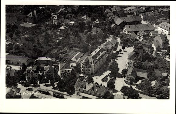 Ak Bad Wörishofen im Unterallgäu, Luftaufnahme, Stadtansicht, Gebäude, Straßen, Bäume