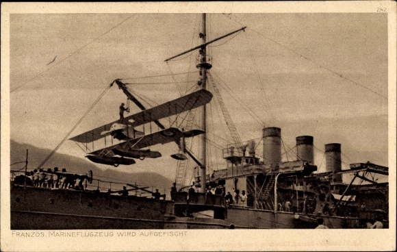 Postcard French Mairne plane is fished up, German warship