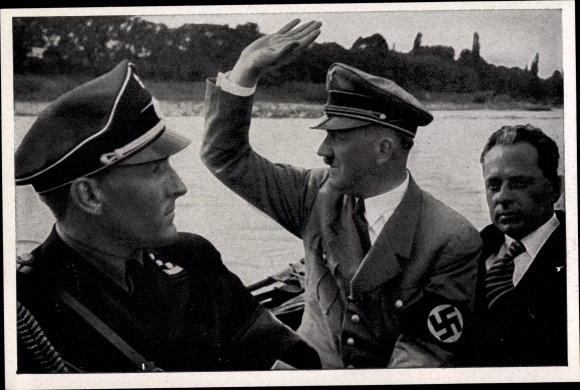 Collective picture Germany awakens 182 Hitler, Heinrich Hoffmann, Godesberg Rhine, SS main group leaders
