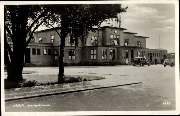 Postcard Växjö Schweden, The railway station