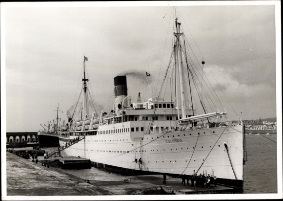 foto stoomboot Columbia in een haven, Anchor Line ?