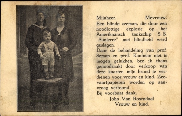 Postcard blind sailor John van Rosendaal with wife and child, portrait