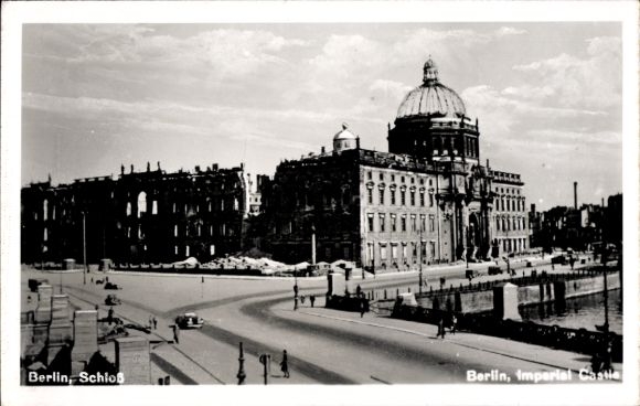 KP Berlin, Pałac
