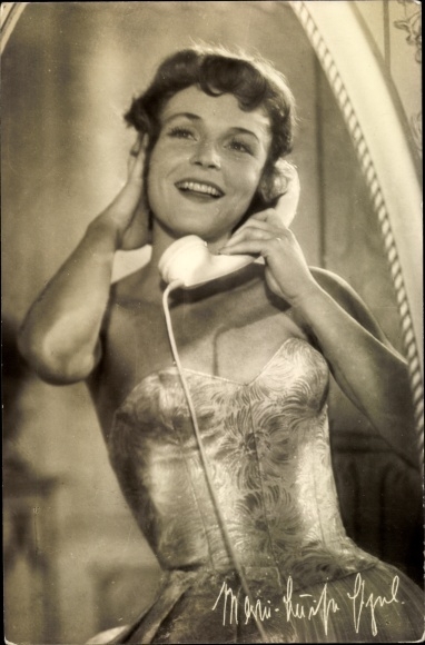 Postcard actress Marie Luise Etzel, telephone
