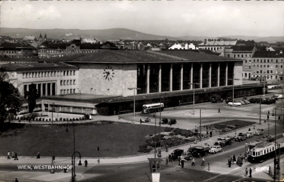 Postcard Vienna XV. Rudolfsheim Fünfhaus, Westbahnhof
