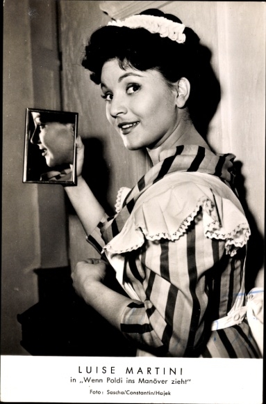 Postcard actress Louise Martini, When Poldi goes into action, autograph