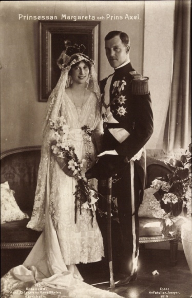 Ak Prinz Axel von Dänemark, Prinzessin Margarethe, Hochzeitskleider
