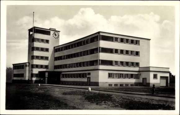 Postcard Frankfurt am Main, House of Youth, Hansa Allee 150
