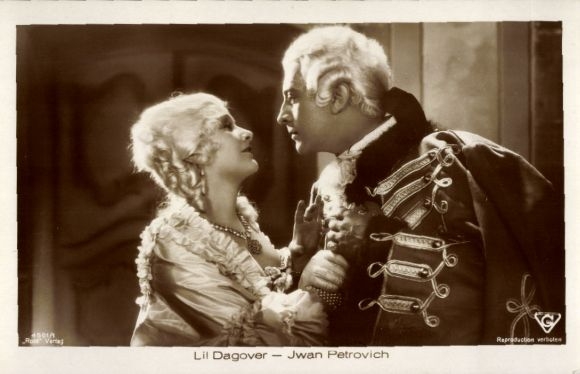 Postcard actors Lil Dagover and Iwan Petrovich, film scene, Ross Verlag 4501/1