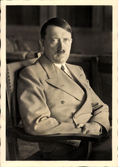 KP Führer i kanclerz Rzeszy Adolf Hitler w swoim domu w Obersalzbergu