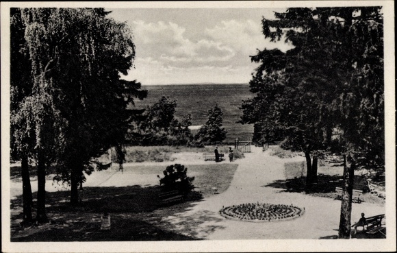 Postcard Lubmin in Western Pomerania, FDGB Ferienheim Adolf Diesterweg, Park