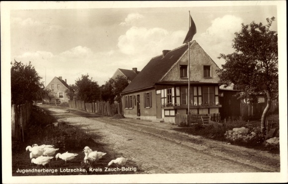 Ansichtkaart Lotzschke Lehnsdorf Wiesenburg in der Mark, jeugdherberg, uitzicht op straat, ganzen
