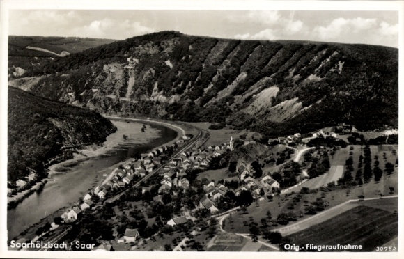 Postcard Saarhölzbach Mettlach in Saarland, aerial view, river, hills, houses