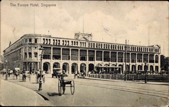 Ak Singapore Singapur , The Europe Hotel, viel Verkehr, alte Architektur