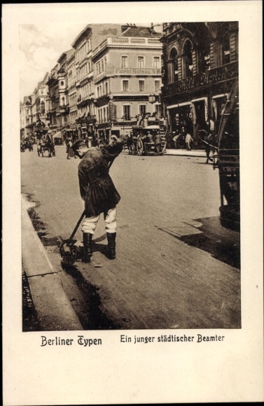PC Berlin Mitte, Berlin types, a young municipal official, street cleaning, Friedrichstrasse