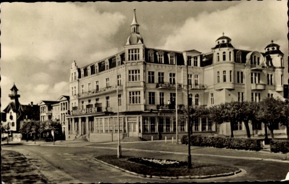 Postcard Ostseebad Zinnowitz on Usedom, architecture, hotel, street, clouds, Baltic Sea resort,