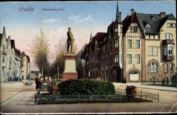 KP Krefeld am Niederrhein, Bismarckplatz, pomnik, wózek dziecięcy
