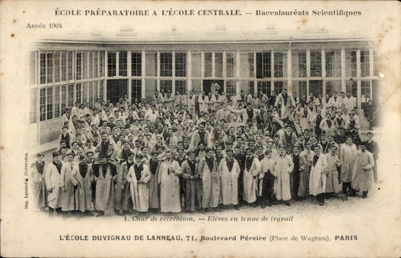 Ansichtkaart Parijs 17e eeuw, Boulevard Pereire, school Duvignau de Lanneau, recreatieterrein
