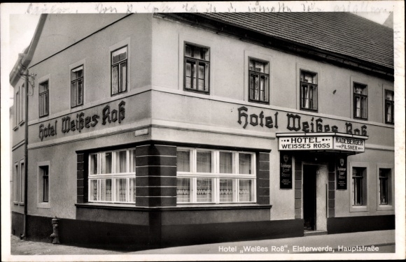 Postcard Elsterwerda in Brandenburg, Hotel Weisses Ross on the main street