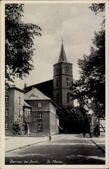 Postcard Bernau near Berlin, St. Mary's Church, architecture, street view