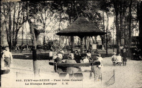 Ak Ivry sur Seine Val de Marne, Parc Jules Coutant, Kiosque Rustique