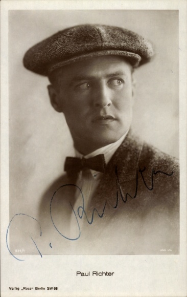 Postcard actor Paul Richter, portrait, cap, autograph