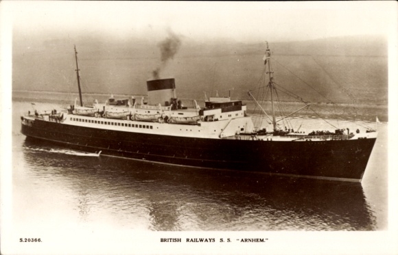 foto stoomschip SS Arnhem, British Railways