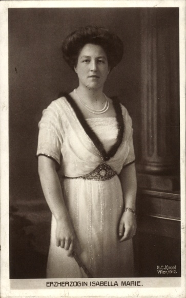 Postcard Archduchess Isabella Marie, portrait