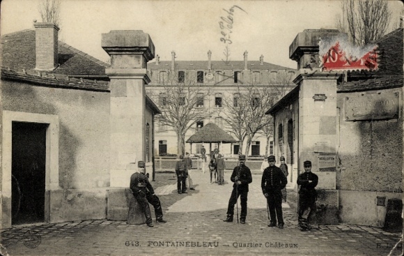 Ak Fontainebleau Seine et Marne,  Quartier Châteaux, Menschen,  Gebäude