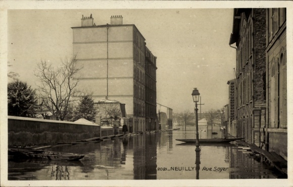 Ak Neuilly sur Seine Hauts de Seine, Rue Soyer, Hochwasser