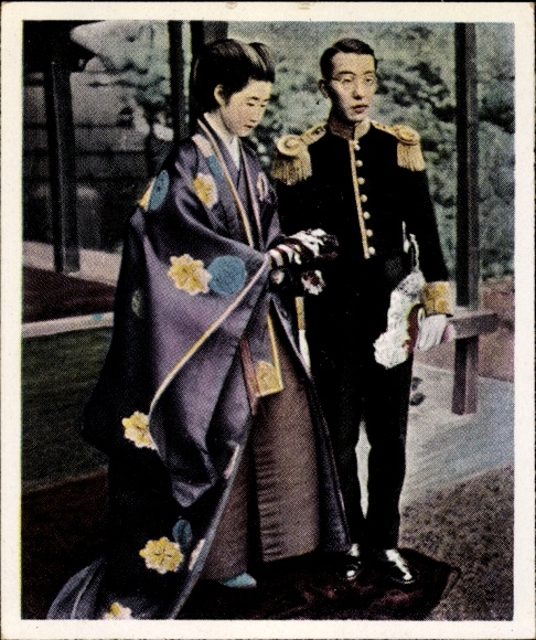 Collecting picture post-war period No. 108 Dec. 1926 Imperial coronation Japan, new imperial couple