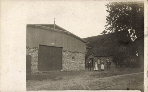 Foto Ak Sparrieshoop in Holstein, Bauernhaus