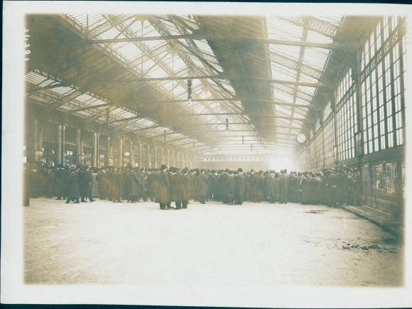 Photo Paris XII, Gare de Lyon, funeral of postal workers, victims of the Melun disaster, 1913