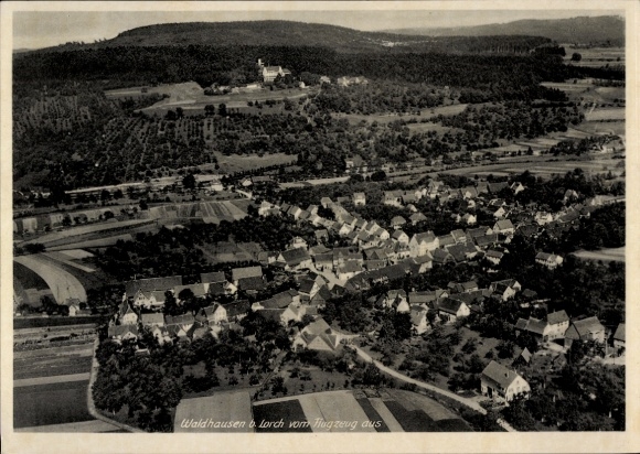 Ak Waldhausen Lorch im Remstal, Luftbild,  Lorch, Landschaft, Häuser, Bäume