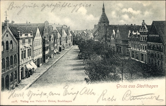 PC Stadthagen in Lower Saxony, street section, rows of houses